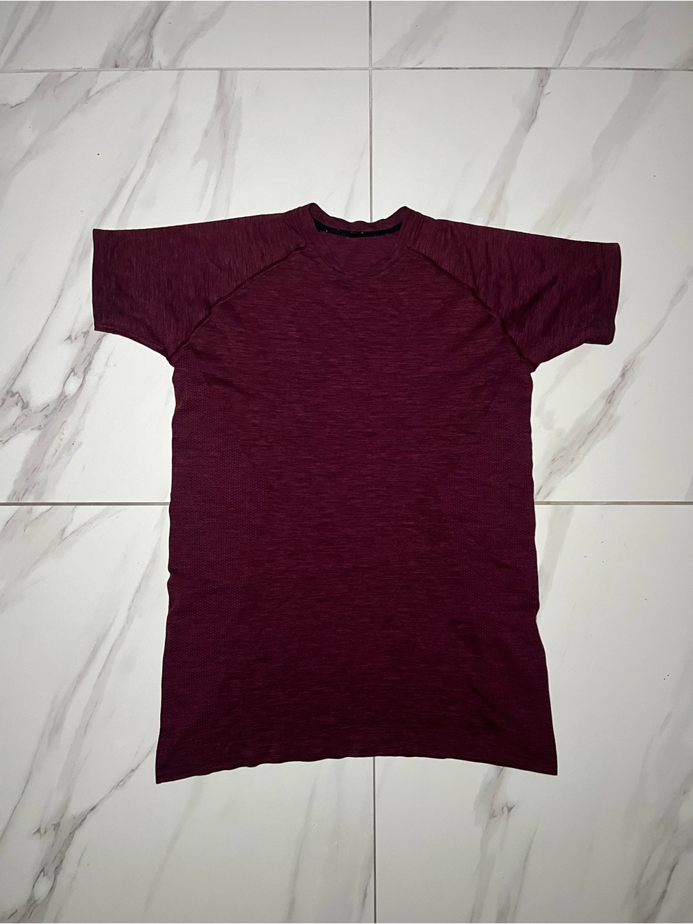 Alphalete Men’s Burgundy Shirt Size Medium